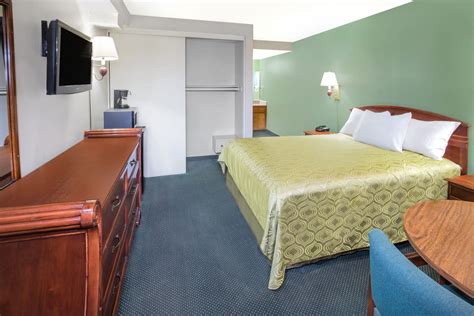 Days Inn by Wyndham Ontario Airport | Ontario, CA Hotels