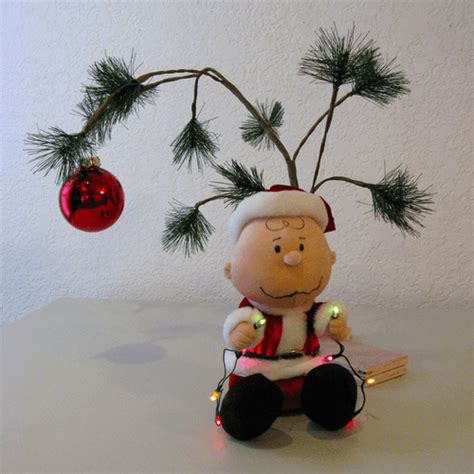 Charlie Brown Christmas Lights GIF | GIFDB.com