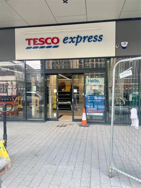 New Tesco preparing to open in the shadow of Hull Minster - Hull Live