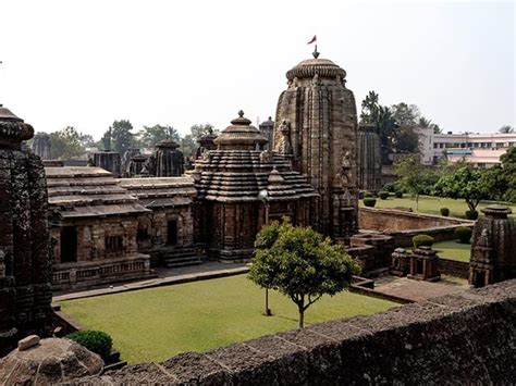 Lingaraj Temple, Lingaraj Temple History, Significance, Architecture ...