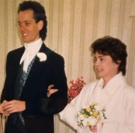 Richard E Grant thanks well-wishers after death of wife Joan Washington