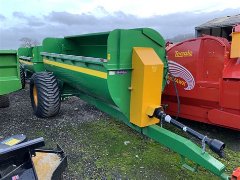 Conor 1000 Muck Spreader - Chippenham Farm Sales