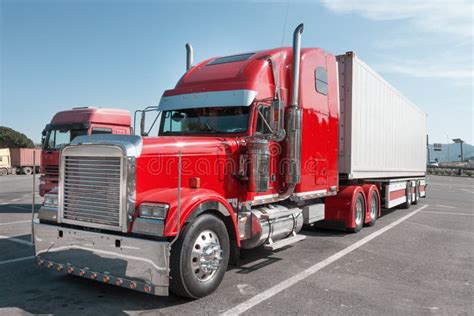 Truck Tractor Sleeper Cab stock image. Image of comfort - 21405895