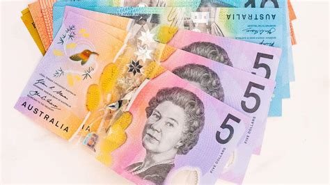 Australia's New $5 Notes Will Replace the Queen with a Tribute to ...