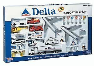 RT4992 Big Delta Airlines 30 PC Airport Playset Model Toy | eBay