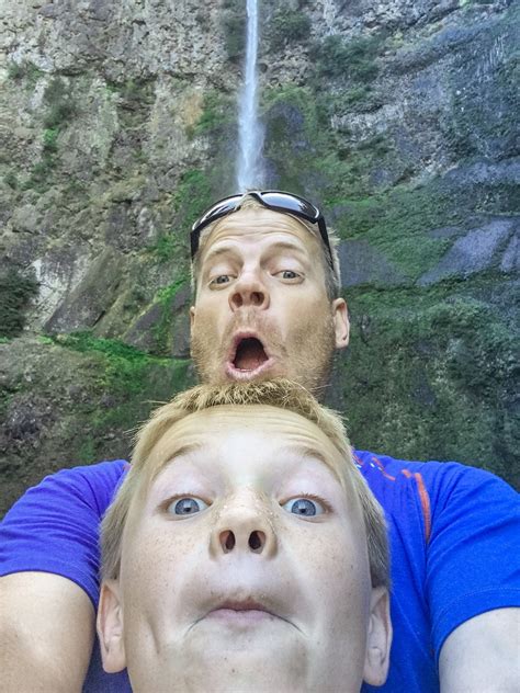 Visiting Multnomah Falls - Jeremy Howlett