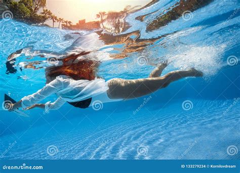 Underwater shoot stock photo. Image of horizontal, browsing - 133279234