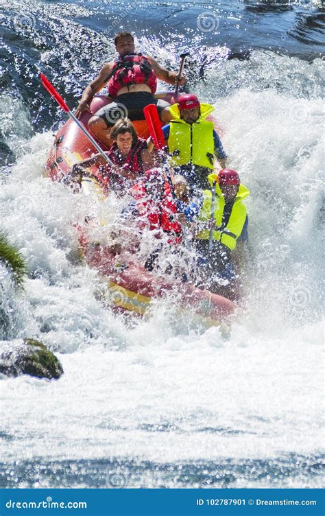 Wild rafting editorial photo. Image of raft, people - 102787901