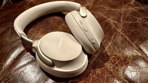 Bose QuietComfort Ultra vs QuietComfort: What’s the difference?