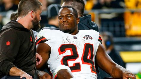 Nick Chubb Knee Injury Video & Updates, How Long Will He Be Out? – StyleCaster