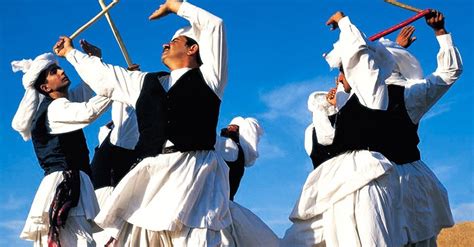 Iranian troupe to perform folk dance at FITUR - Tehran Times