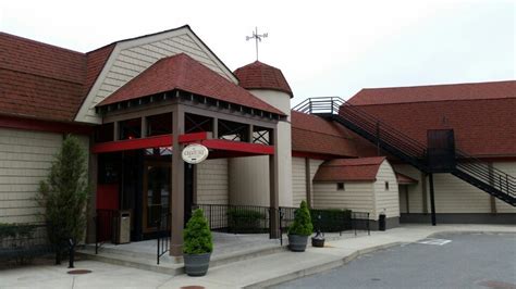 The Chateau Restaurant Norton, 48 Bay Rd, Norton, MA, Italian restaurant - MapQuest