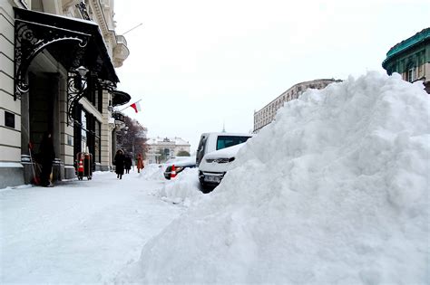 W-wa Jeziorki: Old Town in first snow