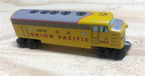 Union Pacific City of Los Angeles F7 Engine by Whittle Shortline Railr ...