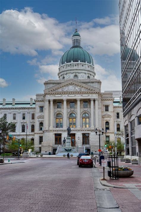 Indiana State Capitol Building in Indianapolis, in Editorial Photo ...