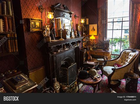 Sherlock Holmes Museum Image & Photo (Free Trial) | Bigstock