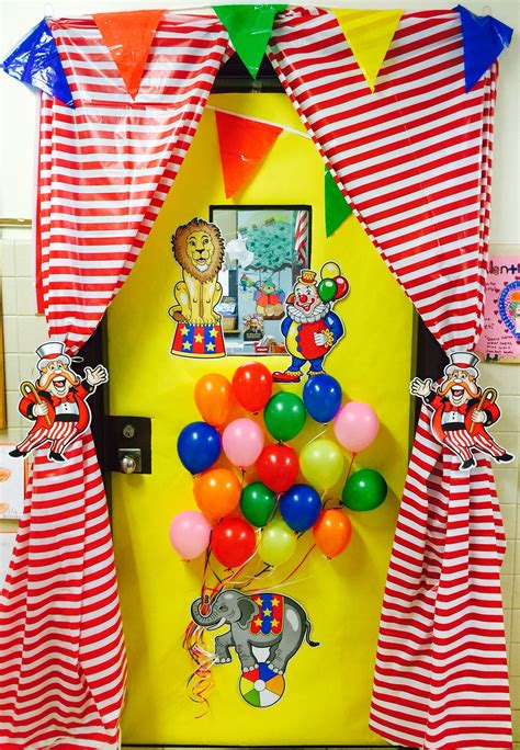 Circus theme classroom door. School spirit. Curtain. Balloons. Pennant ...