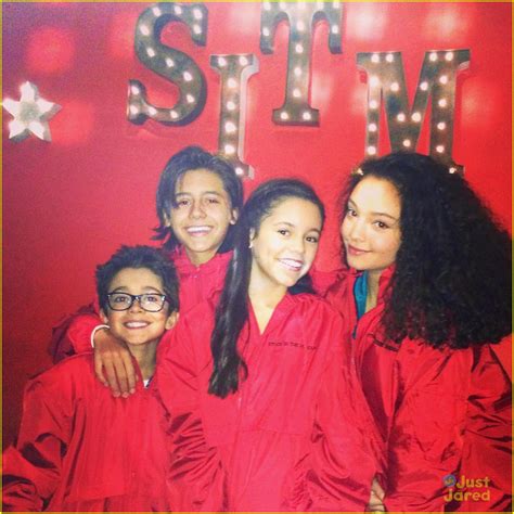 Jenna Ortega & 'Stuck In The Middle' Cast Share Cute Instagrams - See Them All! | Photo 909367 ...