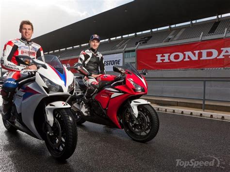 2012 Honda CBR1000RR Fireblade 20th Anniversary Review - Top Speed