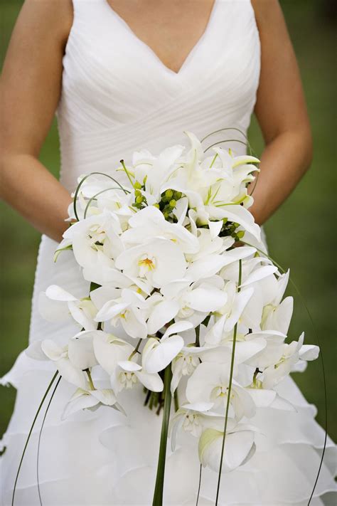 35 Beautiful Orchid Wedding Bouquets