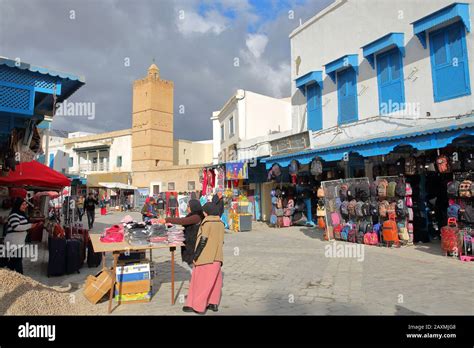 Kairouan tunisia medina shops hi-res stock photography and images - Alamy