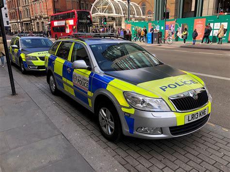 LR13 KHE | British police cars, Emergency vehicles, London police