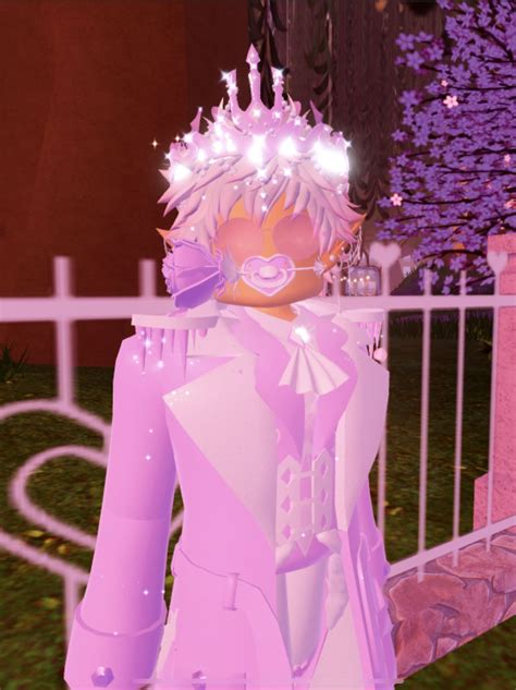 Pin by villija on art | Aesthetic roblox royale high outfits, Royal outfits, Royal clothing