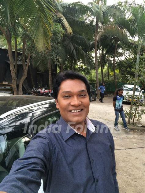 Aditya Srivastava Takes selfie on the sets of CID: Behind the scene action Media