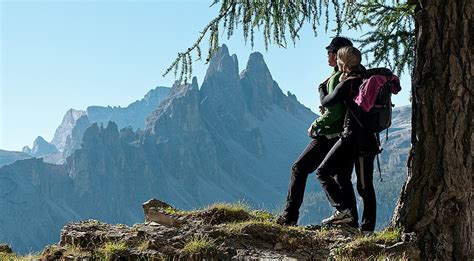 Top trekking tips for hiking in the Dolomites