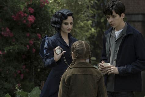 Miss Peregrine’s Home For Peculiar Children New Images