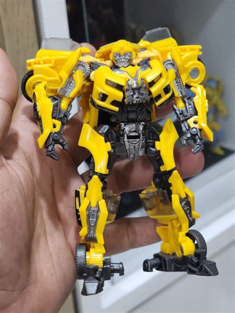 Bumblebee DOTM Studio Series BIB, Hobbies & Toys, Toys & Games on Carousell