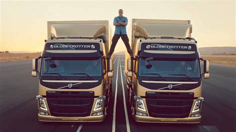 Jean-Claude Van Damme And Two Volvo Trucks - Epic Split