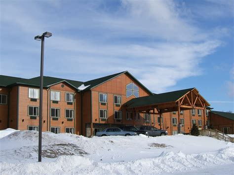 Holiday Inn Express Munising-Lakeview - 55 Photos & 40 Reviews - Hotels ...