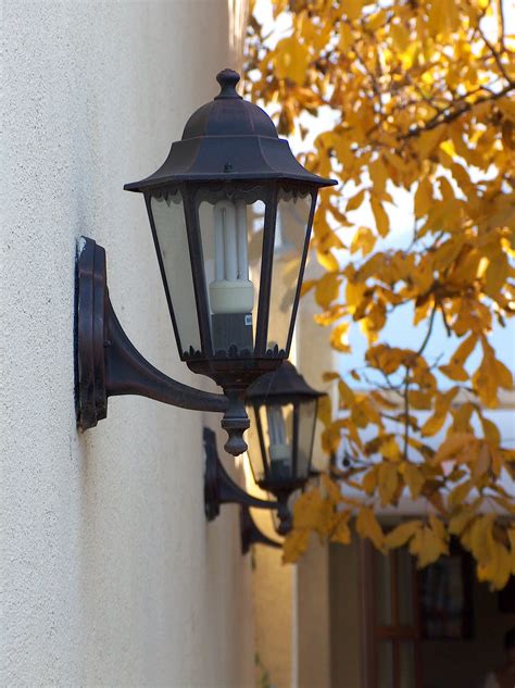 Old-fashioned Lighting at Home: Antique Outdoor Lighting Fixtures