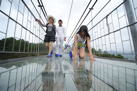 China dares you to cross its giant glass bridge | The Verge