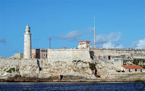 Havana: Morro-La Cabaña Historical Military Park - Rusty Travel Trunk