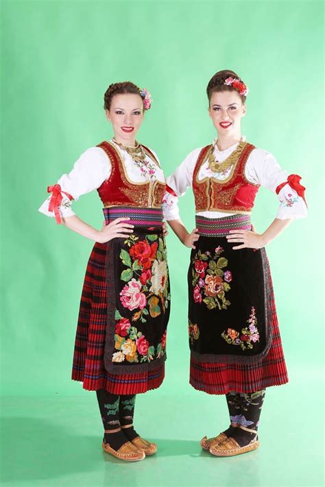 Traditional Clothing from Šumadija (Central Serbia). | Traditional ...