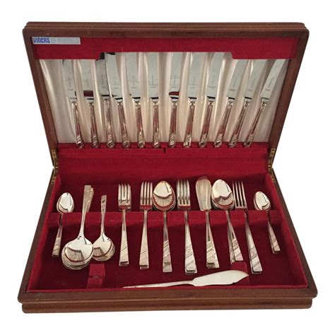 Viners of Sheffield Silverplate Flatware Set - Set of 61 | Chairish