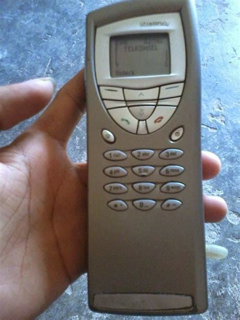 Handphone Jadul Kolektor: Nokia 9210i