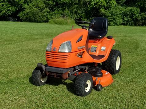 Kubota T2380 riding lawn mower 48 inch mower deck - RonMowers