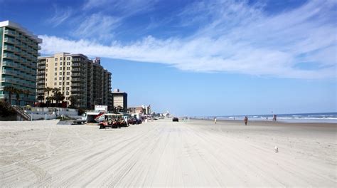 The Best Daytona Beach Hotels on the Beach from $77 - Waterfront Hotels ...