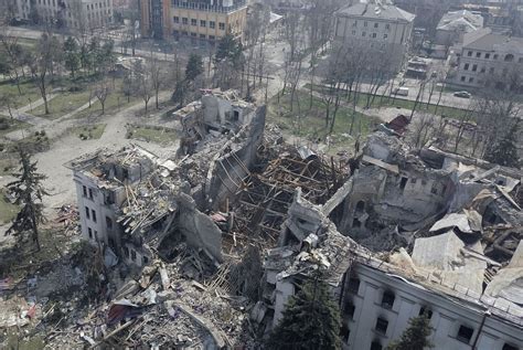 Aerial view of Mariupol theatre destroyed by bombing | CBC.ca
