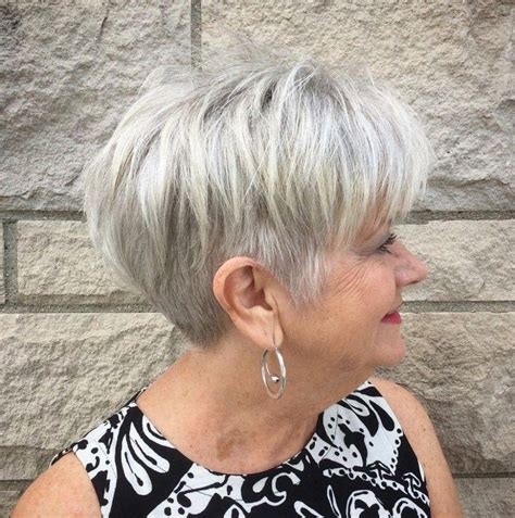 Chic Short Haircuts for Thick Hair