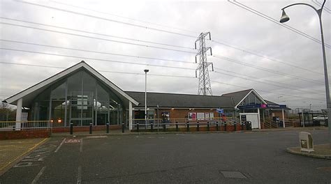 Chafford Hundred station © David Kemp :: Geograph Britain and Ireland