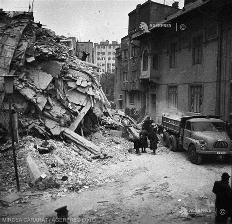 Cutremur 1977: Clădiri importante din Bucureşti distruse în urma seismului din 4 martie ...