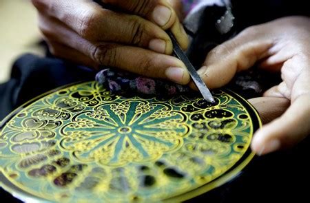 Myanmar Traditional Arts " Ten Flowers" - Myanmar Tours