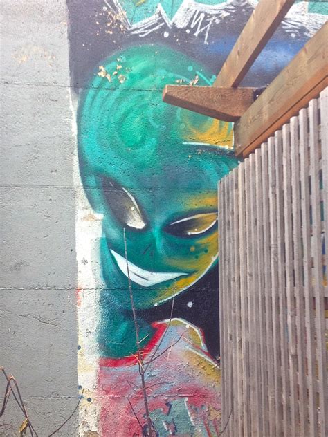 Alien Invasion – Graffiti Lux Art & More