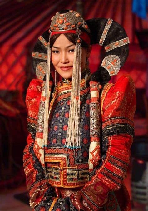 A Mongolian woman in traditional noble clothing. Yes, Star Wars did ...