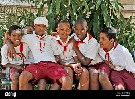 School uniforms cuba hi-res stock photography and images - Alamy