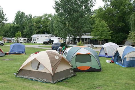 Lakeland Campground Tennis Court: Pictures & Reviews - Tripadvisor